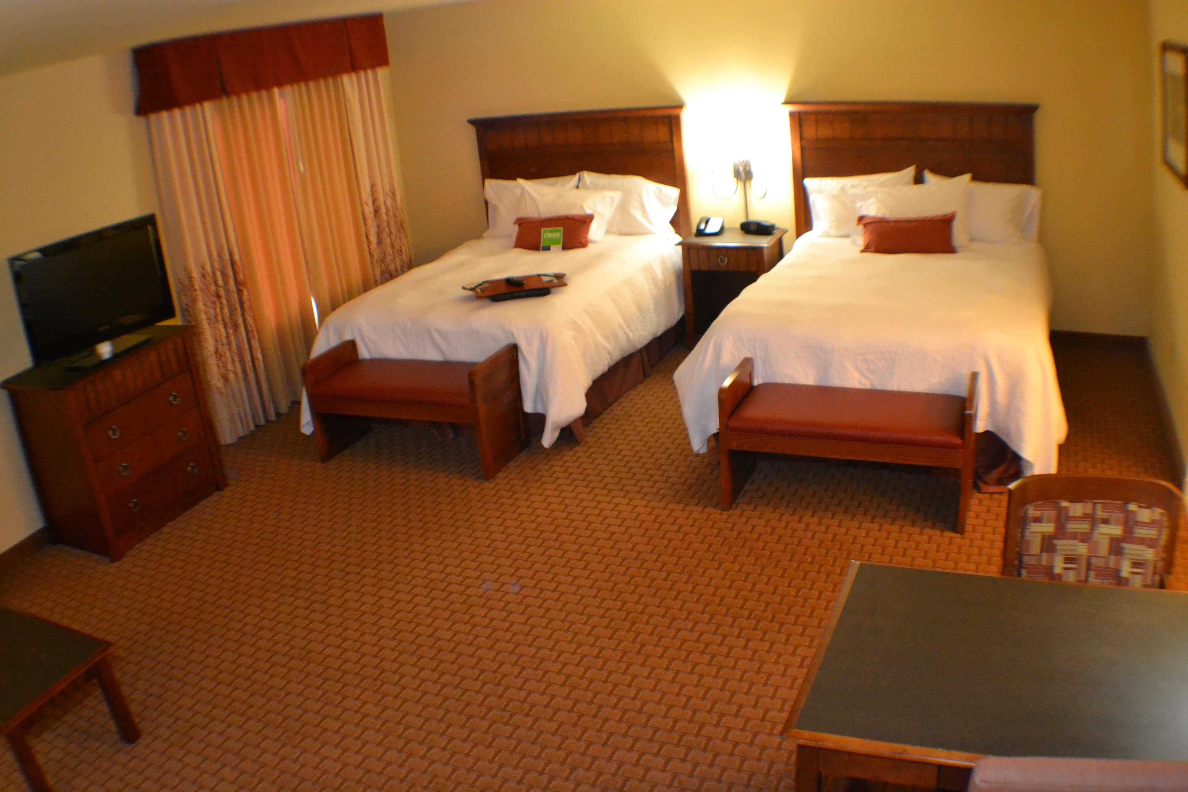 Hampton Inn & Suites Грин-Ривер Экстерьер фото