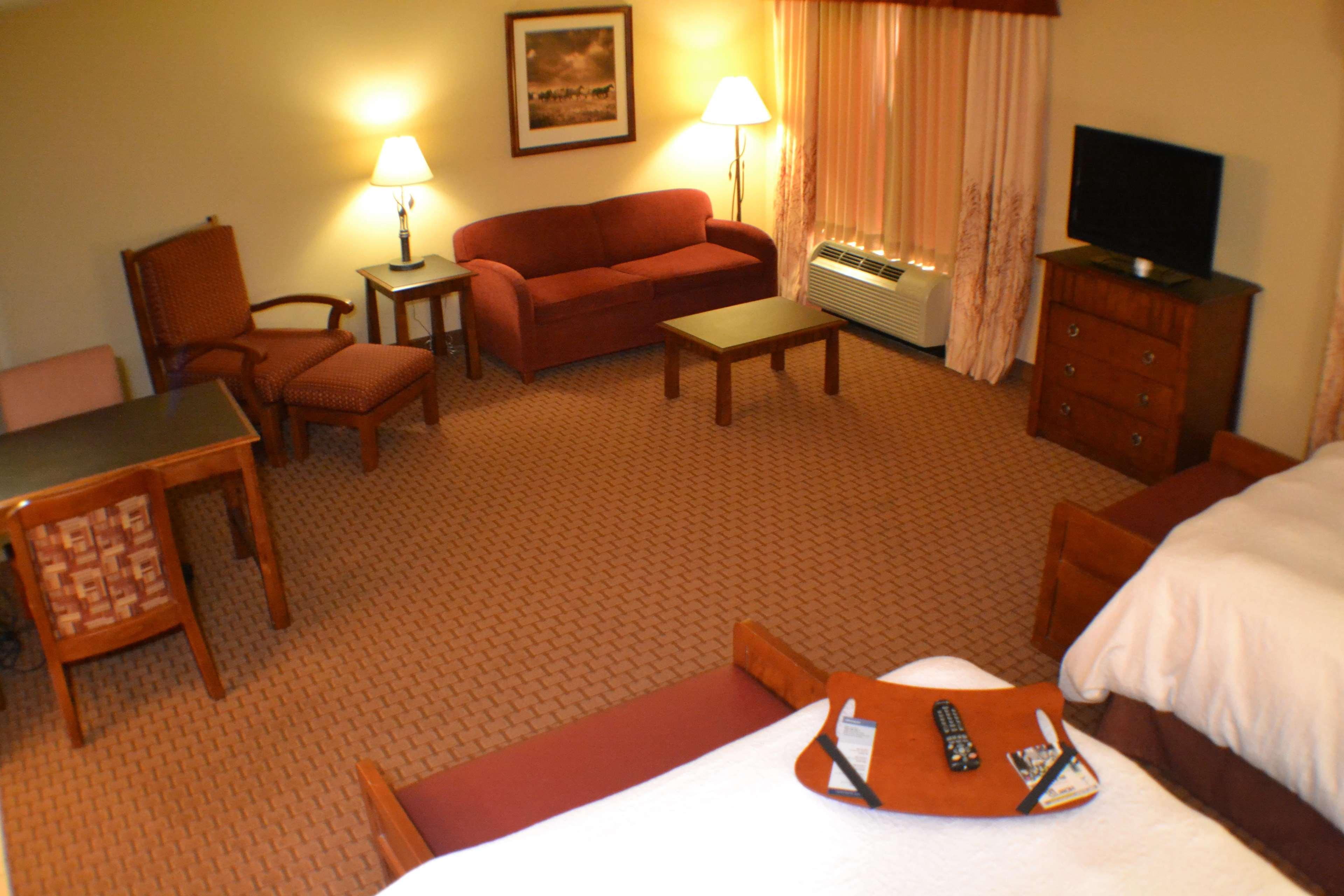Hampton Inn & Suites Грин-Ривер Экстерьер фото