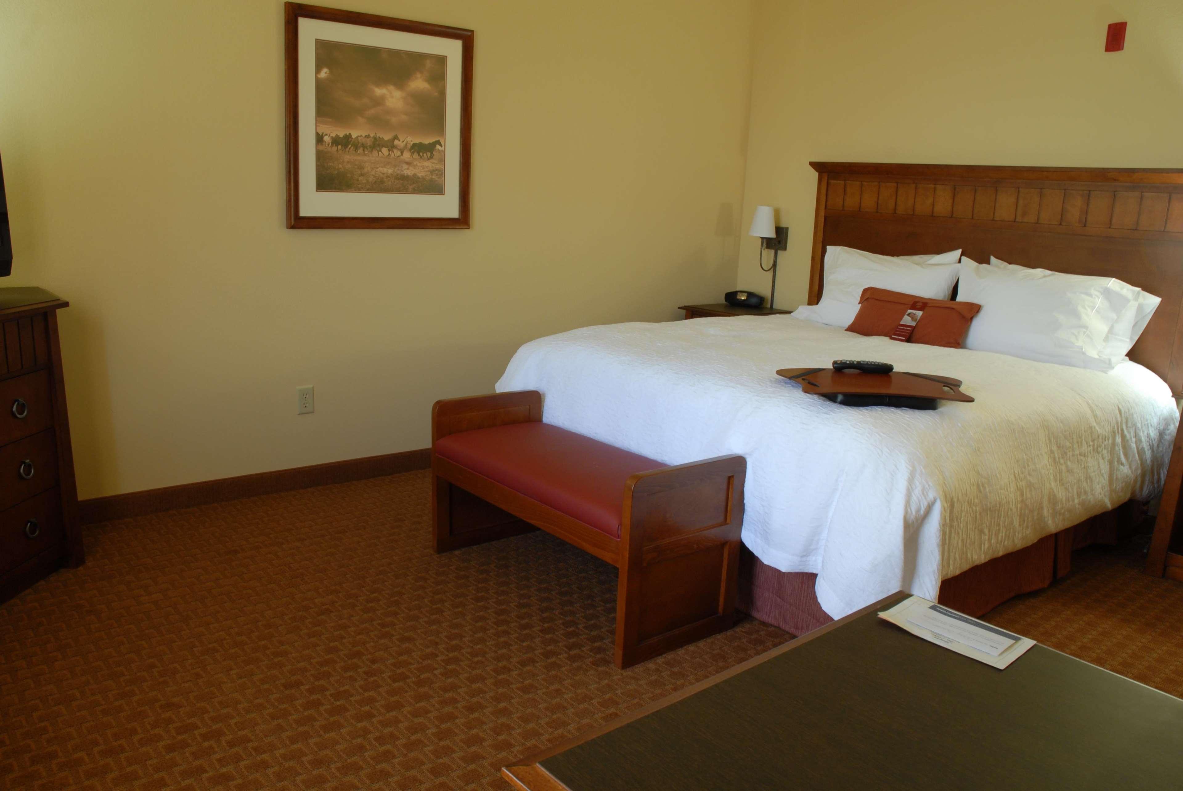 Hampton Inn & Suites Грин-Ривер Экстерьер фото
